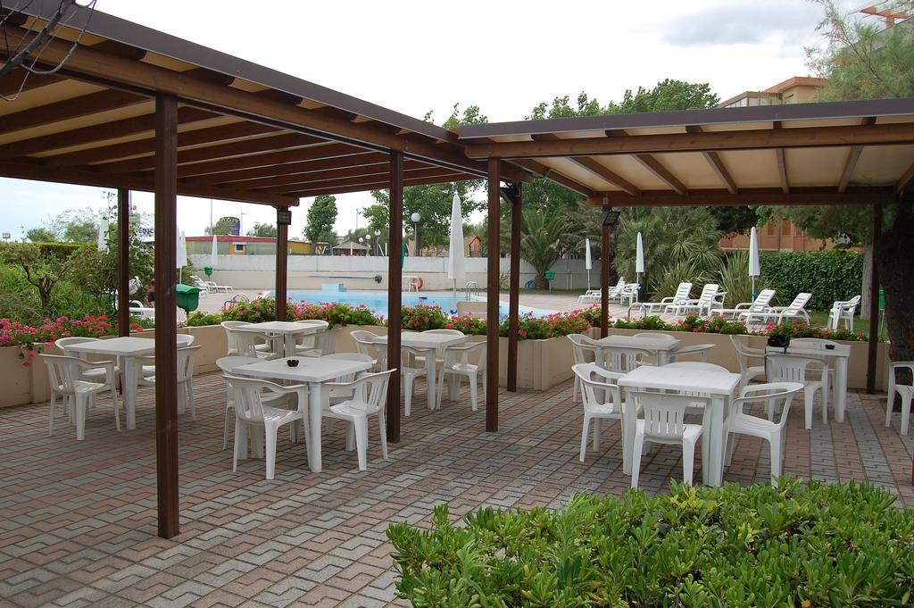Hotel Perla Senigallia Exteriör bild