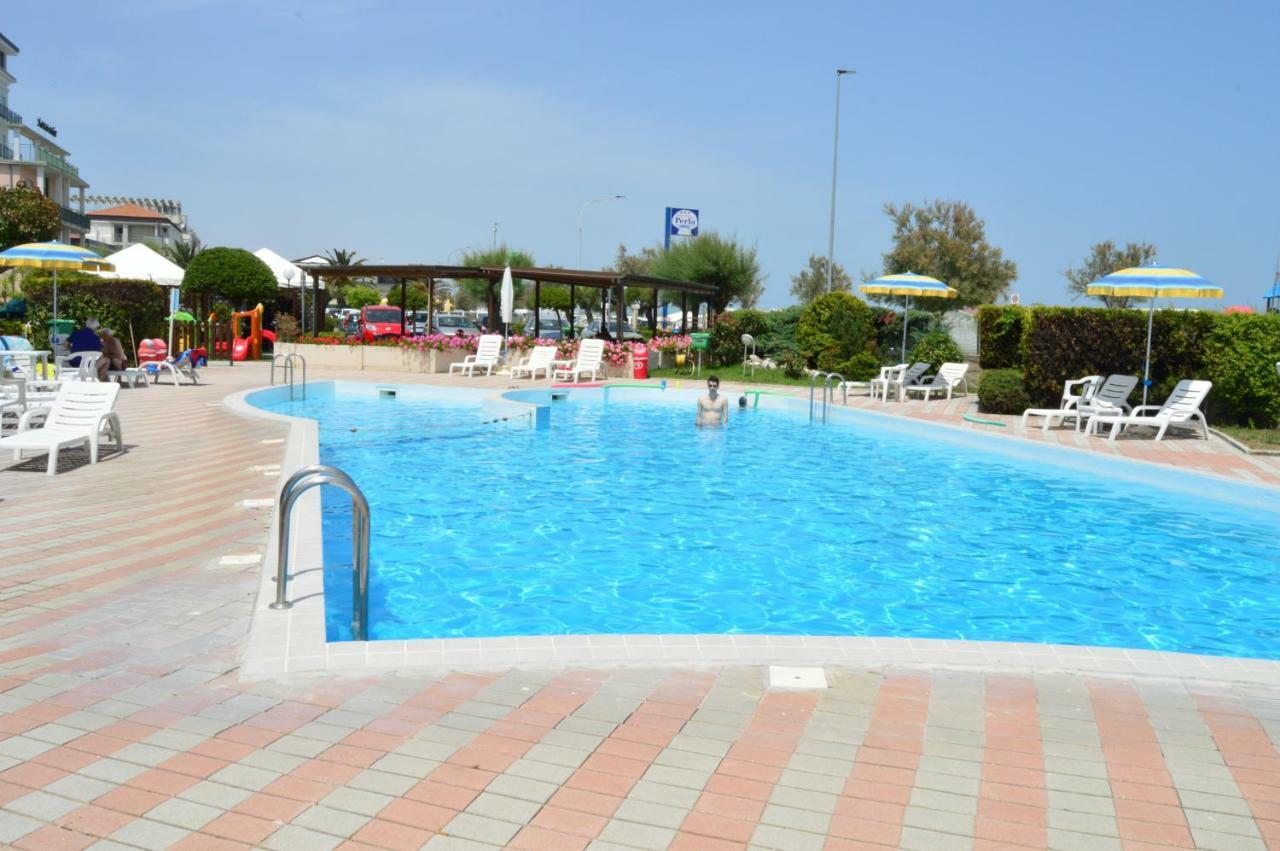 Hotel Perla Senigallia Exteriör bild