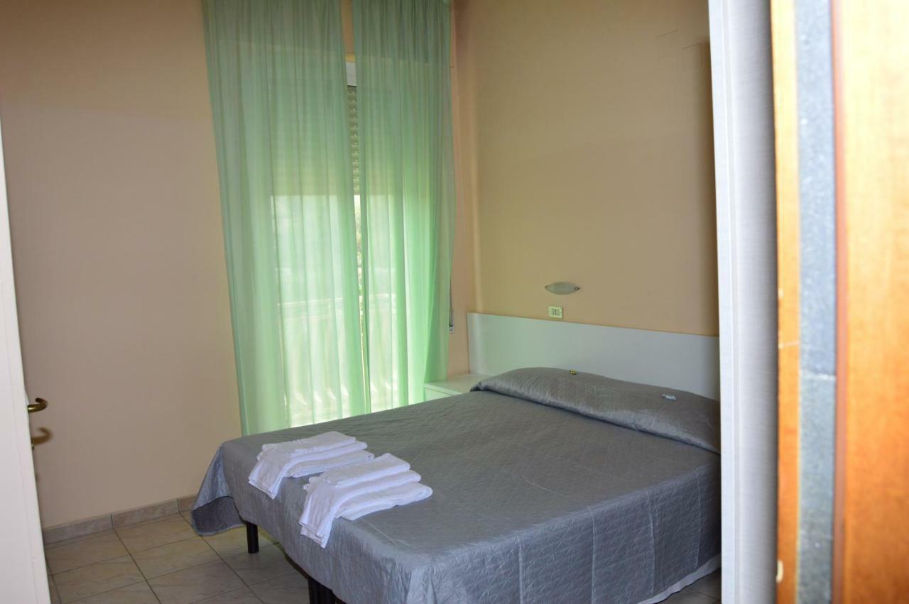 Hotel Perla Senigallia Exteriör bild